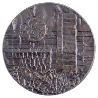 DN Szocreál stílusú egyoldalas, öntött, ezüstpatinázott Br emlékplakett jelzés nélkül, eredeti tokban (79mm) T:2