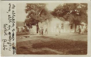 1911 Verőce, Nógrádverőce; Halmai ház az utcáról nézve. photo (EK)
