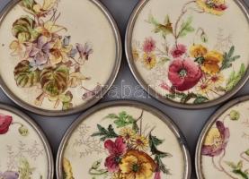 Poháralátét készlet 6 db. Antik, fajansz. máz alatti matricás, fém peremmel. d: 9 cm