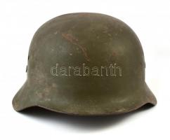 II világháborús magyar katonai rohamsisak szakadt párnázattal. Kopott. / World War II. Hungarian mil...