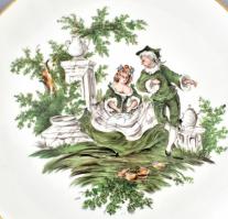 Meisseni porcelán szerelmi jelenetet ábrázoló dísztányér pár. Kézzel festett, jelzett, apró kopásokk...