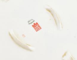 Hüttl Tivadar porcelán tál. Matricás, jelzett, kopásokkal. 47x27 cm