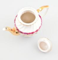 Antik porcleán teás kanna jelzés nélkül, kézzel festett, kopásokkal. 27x20 cm