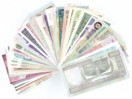 144db-os hajtatlan bankjegy tétel a világ minden tájáról T:I,I- 144pcs of unfolded banknotes lot fro...