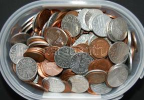 1kg (491db) beváltható nominál érme: USA (1,77$), NSZK (2,38M), Ausztria (13,62Sch) T:vegyes
