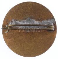 ~1950. "M.N.D.SZ. Népegészségőr" zománcozott jelvény (22mm) T:1-