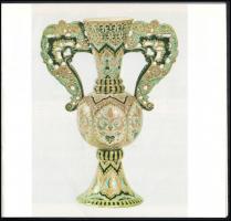 Hárs Éva: Zsolnay kerámia. Vezető az állandó kiállításhoz. Janus Pannonius Múzeum Művészeti kiadvány...