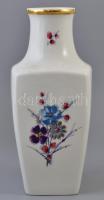 Hollóházi porcelán váza virág dekorral, kézzel festett, jelzett, m: 24 cm