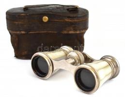 cca 1880-1900 Gyöngyház berakásos magyar operai-színházi távcső, apró kopásokkal, egyébként hibátlan állapotban, eredeti, kopottas bőr tokban, 9x6 cm