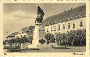 1943 Vác, Hősök szobra, emlékmű (EK)