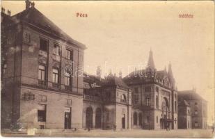 1910 Pécs, Indóház, vasútállomás. 716. (ázott sarok / wet corner)