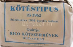 cca 1950 Magyar hadseregben rendszeresített kötszer csomagok