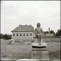 cca 1985 körül, Menesdorfer Lajos (1941-2005) budapesti fotóművész hagyatékából 13 db vintage NEGATÍ...