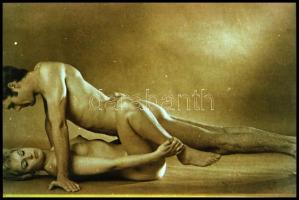 cca 1980 Örömszerző formációs gyakorlatok, szolidan erotikus felvételek, 12 db vintage NEGATÍV, 24x3...