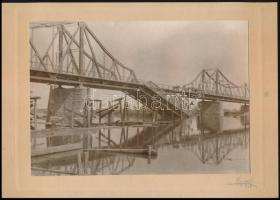 1926 A leszakadt hídpillér fölé épített ideiglenes átkelő, vintage fotó, 16x23 cm, karton 20,7x29 cm