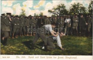 Sport und Spiel hinter der Front: Ringkampf. Serie 16/3. No. 200. / WWI German military, sport and play behind the front, wrestling match. Kriegshilfe München