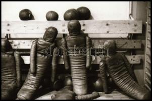 cca 1982 A birkózó sport utánpótlásának nevelése, gyermekek edzésen és mérkőzés közben, Magyar Alfré...