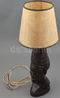 Nagy méretű, faragott afrikai női fejes asztali lámpa, fa, kissé foltos búrával, m: 56 cm