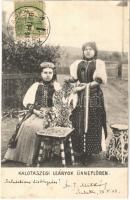 1903 Kalotaszeg, Tara Calatei; leányok ünneplőben, népviselet / folklore, girls in celebrating dress. TCV card (EK)