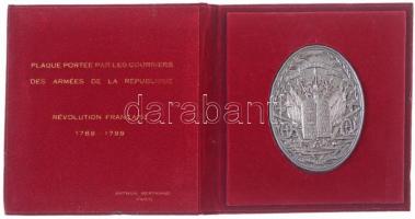 Franciaország DN "A Köztársasági Hadsereg futárainak emlékplakettje" ezüstözött fém, hátla...