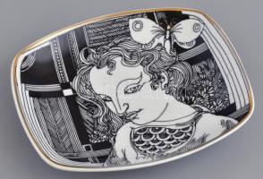 Hollóházi Szász Endre által tervezett porcelán tálka, matricás, jelzett, minimális kopással. 14x12 cm