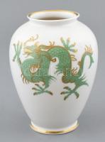 Schaubach Kunst kínai sárkány mintás porcelán váza, kézzel festett, jelzett, minimális kopással. m: 12,5 cm