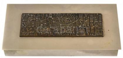 Iparművész ráz doboz, réz domborművel, Autóklub felirattal. 19x10 cm