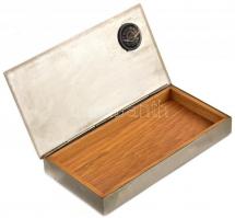 Iparművész ráz doboz, réz domborművel, Autóklub felirattal. 19x10 cm