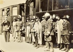 Vegyes cserkész tétel, benne sok Jamboree fénykép és egy sérült emlékfokos Jamboree felirattal