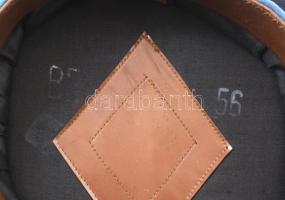 Rendőr alezredesi egyenruha a Kádár korból. Komplett díszegyenruha, kabáttal, csizmával, néhány kitü...