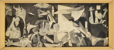 Pablo Picasso (1881-1973): Guernica. Nyomat. Üvegezett keretben, 39×88,5 cm.