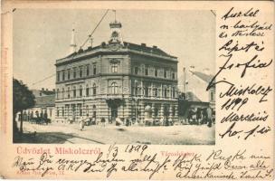 1899 (Vorläufer) Miskolc, Városház tér, piac, árusok,. Ferenczi B. kiadása (kis szakadás / small tear)