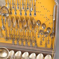 114 db-os 12 személyes evőeszközkészlet, eredeti dobozában, jó állapotban
