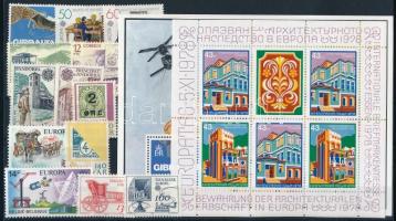 Külföldi bélyegek vegyesen 2 stecklapon: 29 klf bélyeg és 5 klf blokk 29 different stamps + 5 differ...