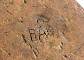 Bál jelzéssel. Réz váza, virágos díszítéssel 19 cm