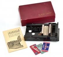 Bakony borotvapenge-élező készülék, saját dobozában, leírással, jó állapotban, 3 db pengével