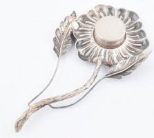 Virág formájú, Ezüst cukorszóró / fűszerszóró. Jelzett 11,5 cm, 22,6 g 