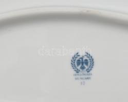 Hollóházi hat személyes étkészlet hozzá plusz 6 db mély tányérral. Matricás, jelzett, hibátlan