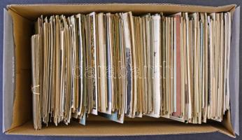 Régi külföldi városképes lapok, tartalmas, színes 720 darabos tétel sok érdekességgel dobozban / Old...