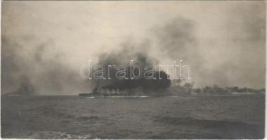 1915 SMS Helgoland az Osztrák-Magyar Haditengerészet Helgoland-osztályú gyorscirkálója / WWI Austro-Hungarian Navy, K.u.K. Kriegsmarine, SMS Helgoland light cruiser. photo (vágott / cut)