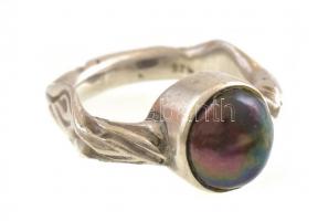 Ezüst(Ag) gyűrű, gyöngy díszítéssel, jelzett, méret: 55, bruttó: 8,05 g