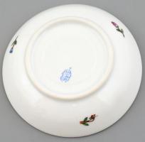 Herendi Viktória mintás tálka, kézzel festett, jelzett, kis kopással. d: 10,5 cm