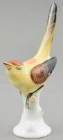 Hollóházi porcelán madárka, kézzel festett, jelzett, apró lepattanásokkal. m: 13,5 cm