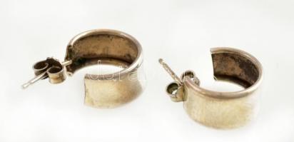Ezüst(Ag) köríves fülbevalópár, jelzett, d: 1,5 cm, nettó: 2,08 g
