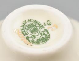 7 db Zsolnay búzavirág és pillangó mintás váza. Kézzel festett, jelzett, hibátlan. 13 cm-ig