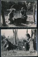 1953 Híradós katonák gyakorlata, 2 db fotó, 8×11,5 cm
