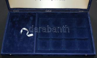 Éremtartó kazetta 12 férőhellyel