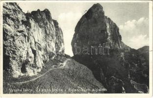 Tátra, Magas-Tátra, Vysoké Tatry; Zelezná brána v Belanskych alpách / Vaskapu-hágó / mountain pass (szakadás / tear)