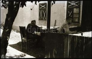 II. világháborús katonai negatívok, kerékpáros egység, katonaportrék, stb., 10 db, 6×9 cm