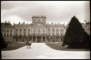 cca 1960-1980 Rákoskeresztúr, Ráckeve, Kőbánya, stb. kirándulás, nyaralás, fotónegatív kisfilmek 9 d...